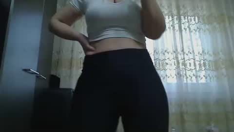 Snapshot of pryncess_sweety chatting on March 6, 2025, 7:14 am Pryncess sweety online show from March 6, 2025, 7:14 am