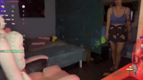 Snapshot of ps6pro chatting on October 24, 2025, 7:32 pm Queen of Pain online show from October 24, 2025, 7:32 pm