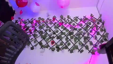 Snapshot of pucaa_ chatting on February 11, 2025, 1:31 am Emma Rico model indep online show from February 11, 2025, 1:31 am