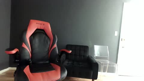 Krystle online show from January 3, 2025, 3:38 am