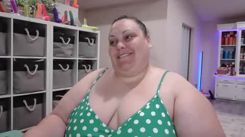 Snapshot of pugglelover chatting on April 25, 2026, 5:21 pm Puggie - online show from April 25, 2026, 5:21 pm