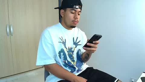 pull_bershh online show from April 24, 2026, 1:08 am