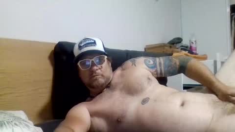 Snapshot of pulllin4u chatting on June 19, 2026, 8:40 am pulllin4u online show from June 19, 2026, 8:40 am