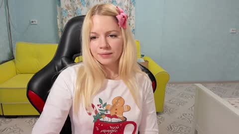 Snapshot of puma4ka chatting on January 4, 2025, 3:29 am Victoria online show from January 4, 2025, 3:29 am