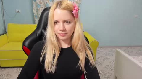 Snapshot of puma4ka chatting on March 2, 2025, 12:43 pm Victoria online show from March 2, 2025, 12:43 pm