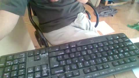 pup_y online show from September 23, 2025, 9:23 am