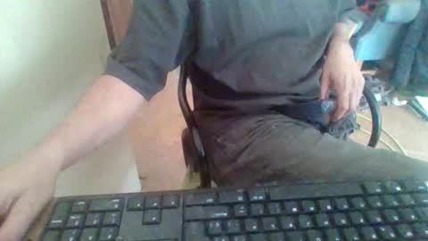 pup_y online show from October 2, 2025, 8:10 am