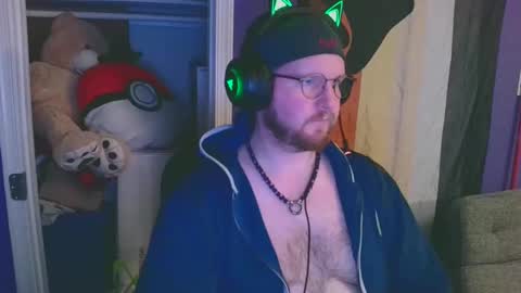 Snapshot of pupdionysus chatting on March 7, 2025, 4:57 am Werewolf Cub online show from March 7, 2025, 4:57 am