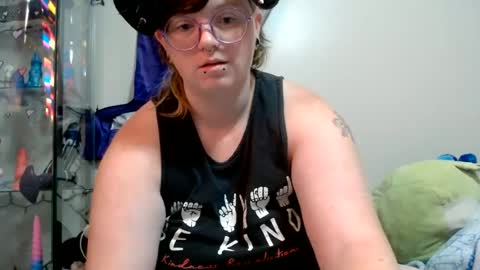 Snapshot of pupghostt chatting on June 15, 2026, 12:18 pm PupGhostt online show from June 15, 2026, 12:18 pm