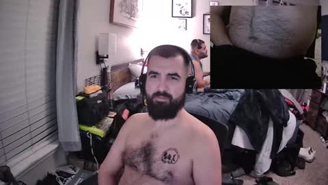 Snapshot of pupperhelix chatting on December 18, 2024, 3:26 am Pupper Helix online show from December 18, 2024, 3:26 am