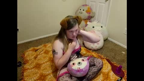 Snapshot of puppygirllovestobeg chatting on April 26, 2026, 6:33 am puppygirllovestobeg online show from April 26, 2026, 6:33 am