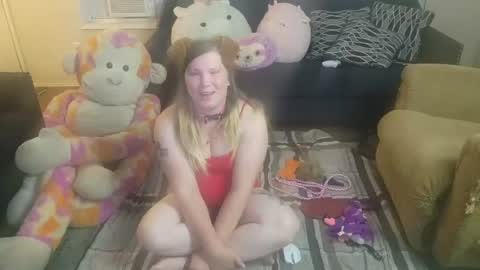 Snapshot of puppygirllovestobeg chatting on July 25, 2026, 7:39 am puppygirllovestobeg online show from July 25, 2026, 7:39 am