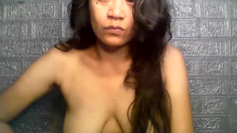 Snapshot of pure_sweetasian chatting on May 23, 2026, 6:34 pm pure_sweetasian online show from May 23, 2026, 6:34 pm