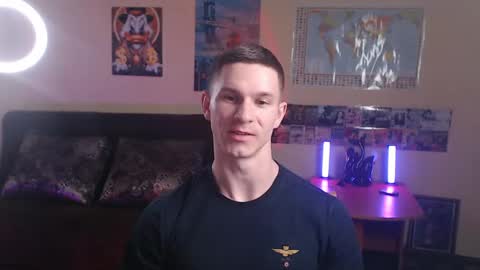 Snapshot of puremenshape chatting on April 17, 2026, 3:26 pm puremenshape online show from April 17, 2026, 3:26 pm