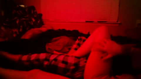 purpledreamzx online show from December 8, 2024, 9:13 am