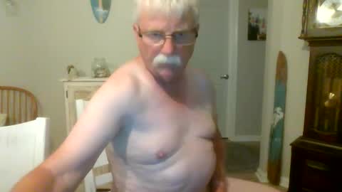 Snapshot of purpleshroom chatting on June 10, 2026, 3:18 am purpleshroom online show from June 10, 2026, 3:18 am