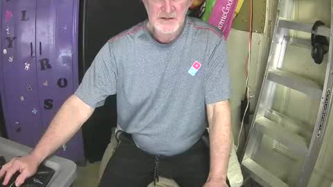 Snapshot of pussy_licker0127 chatting on March 4, 2025, 5:13 pm Mark online show from March 4, 2025, 5:13 pm