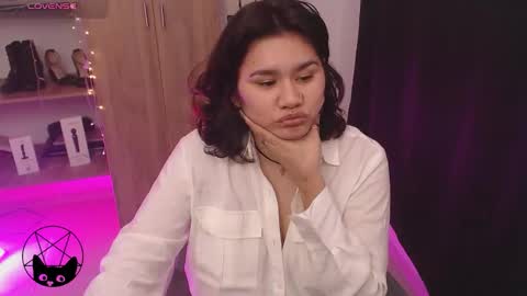 Mari online show from March 24, 2026, 4:06 am