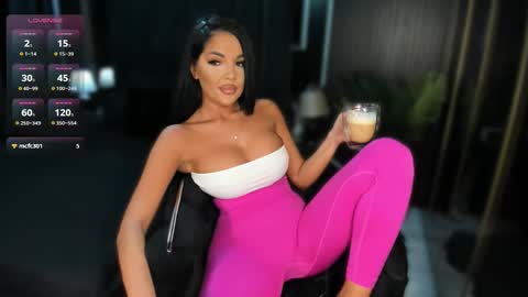 Snapshot of pussydollxx chatting on October 16, 2025, 7:37 pm Andreea online show from October 16, 2025, 7:37 pm