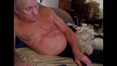 Snapshot of pussyeat2please chatting on December 31, 2024, 8:23 pm Rick online show from December 31, 2024, 8:23 pm