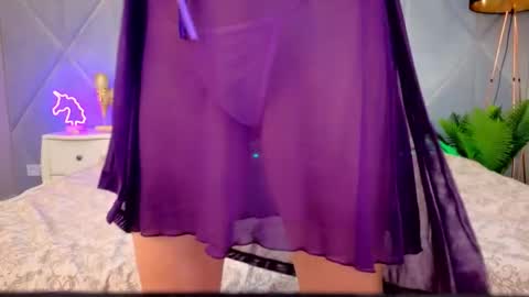 Ellie online show from October 16, 2025, 7:20 am