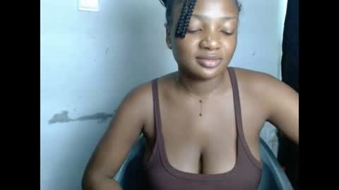 pussyxwetx online show from June 21, 2026, 9:39 pm