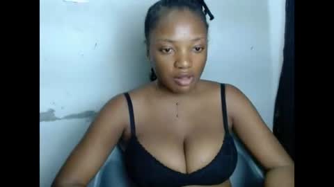 pussyxwetx online show from June 26, 2026, 11:36 am