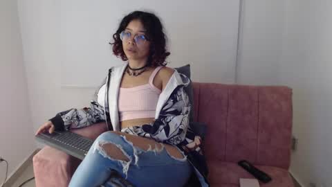 Izumi online show from December 5, 2024, 3:04 am