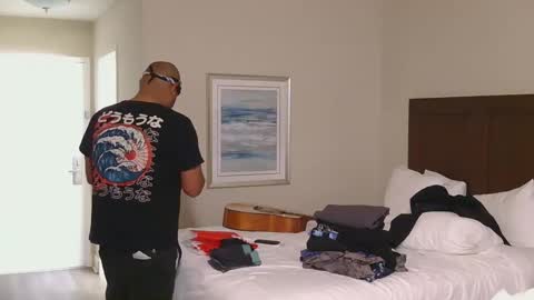 Snapshot of pwnst3rz chatting on December 2, 2024, 2:52 pm pwnst3rz online show from December 2, 2024, 2:52 pm