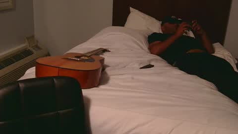 Snapshot of pwnst3rz chatting on January 1, 2025, 1:15 am pwnst3rz online show from January 1, 2025, 1:15 am