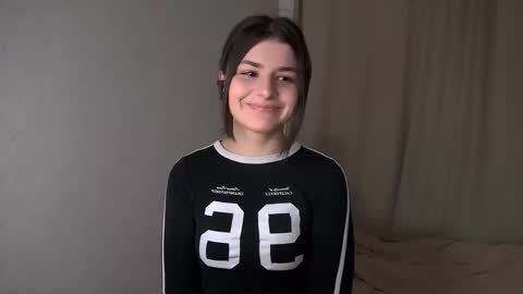 Ava online show from September 14, 2025, 7:24 pm