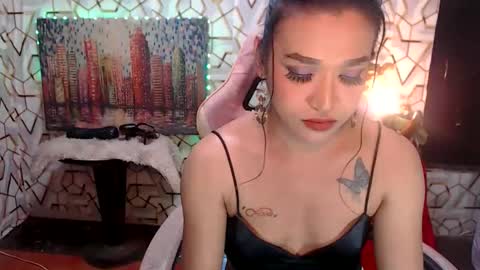 Snapshot of pythoncock4u chatting on April 30, 2026, 4:24 pm Queen Agatha online show from April 30, 2026, 4:24 pm