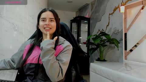 Qetsyah online show from April 7, 2026, 1:22 pm