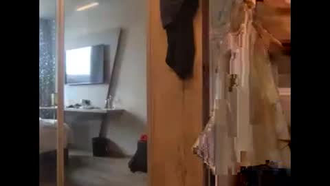 Quentin online show from October 13, 2025, 10:26 am