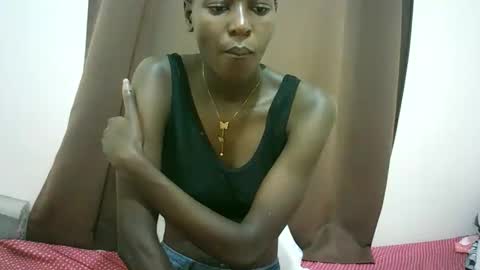 Snapshot of queen_0012 chatting on April 16, 2026, 9:10 am asher online show from April 16, 2026, 9:10 am