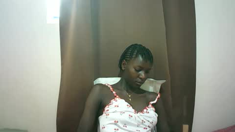 Snapshot of queen_0012 chatting on April 20, 2026, 8:28 am asher online show from April 20, 2026, 8:28 am