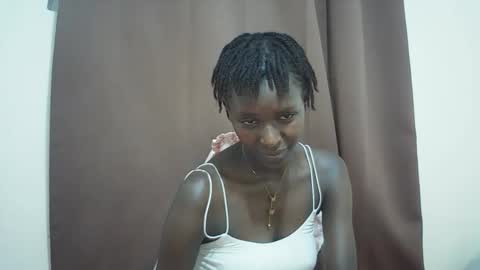 Snapshot of queen_0012 chatting on April 29, 2026, 6:58 pm asher online show from April 29, 2026, 6:58 pm