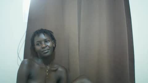 Snapshot of queen_0012 chatting on May 12, 2026, 1:08 pm asher online show from May 12, 2026, 1:08 pm
