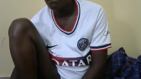 Snapshot of queen_berry1 chatting on January 27, 2025, 7:35 am queen_berry1 online show from January 27, 2025, 7:35 am