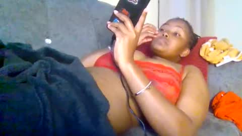 queen_doli online show from May 16, 2026, 1:02 am
