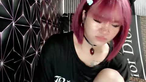 Snapshot of queen_elicktra chatting on April 22, 2026, 10:50 am JOY online show from April 22, 2026, 10:50 am