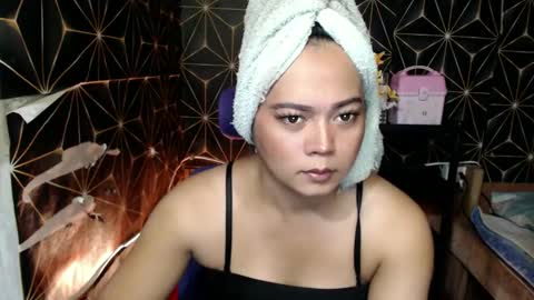 Snapshot of queen_ennah chatting on January 7, 2025, 8:13 am queen_ennah online show from January 7, 2025, 8:13 am