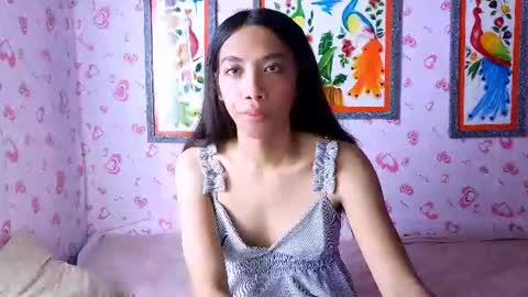 Snapshot of queen_gia chatting on June 25, 2026, 6:51 am queen_gia online show from June 25, 2026, 6:51 am