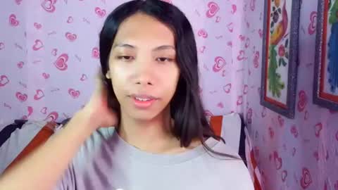 Snapshot of queen_gia chatting on August 6, 2026, 8:11 pm queen_gia online show from August 6, 2026, 8:11 pm