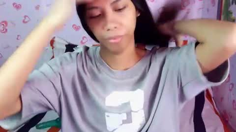 Snapshot of queen_gia chatting on August 7, 2026, 8:00 pm queen_gia online show from August 7, 2026, 8:00 pm