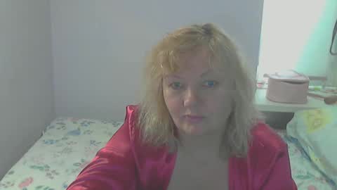 queen_jane8 online show from May 22, 2026, 11:49 am