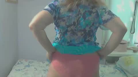 queen_jane8 online show from May 28, 2026, 9:06 am