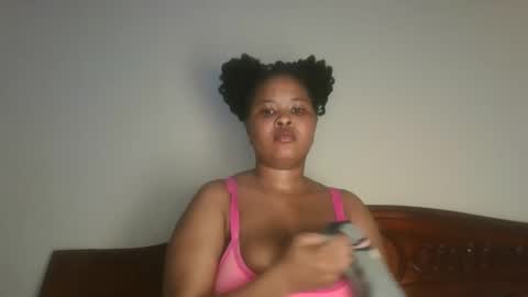 Snapshot of queen_kikih chatting on April 25, 2026, 10:51 pm Queen kikih online show from April 25, 2026, 10:51 pm