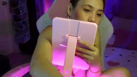 QueenHennessy online show from March 1, 2026, 4:09 pm