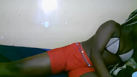 queen_latasha online show from November 18, 2025, 11:03 am